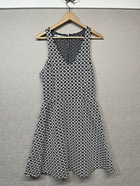 L Maurices Black & White Patterned V-Neck Sleeveless A-Line/Skater Dress